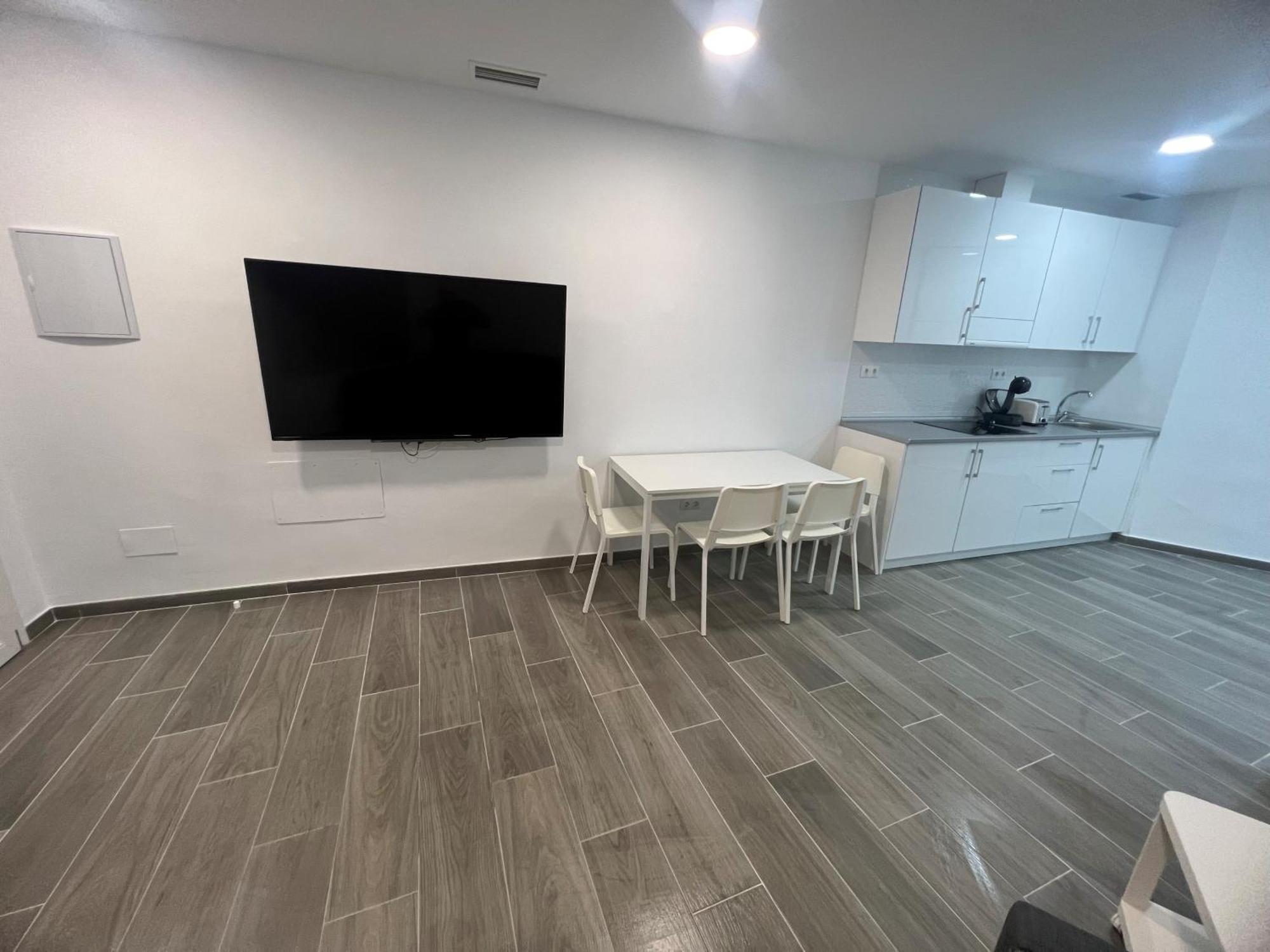 Apartamentos Beachydays Metropolis D Torremolinos Bagian luar foto